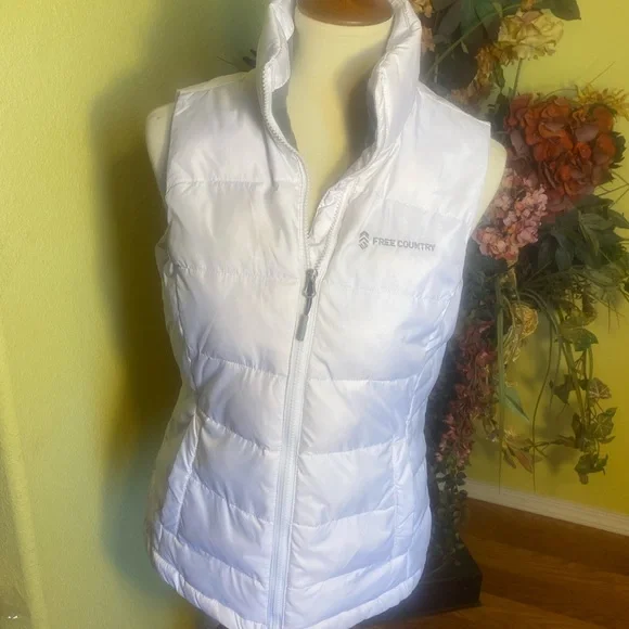 Free Country puffy vest - Picture 1 of 7